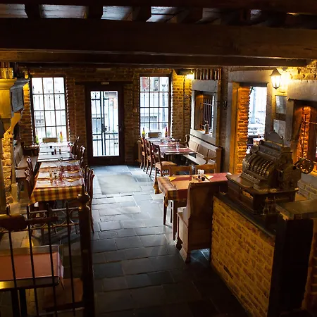 公寓 Appart-hotel Leopold Centre 列日