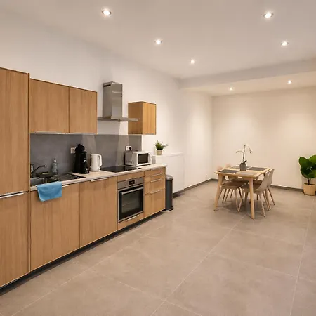 Appart-hotel Leopold Centre *