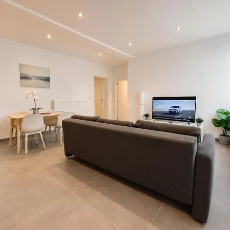 Appart-hotel Leopold Centre Apartment *