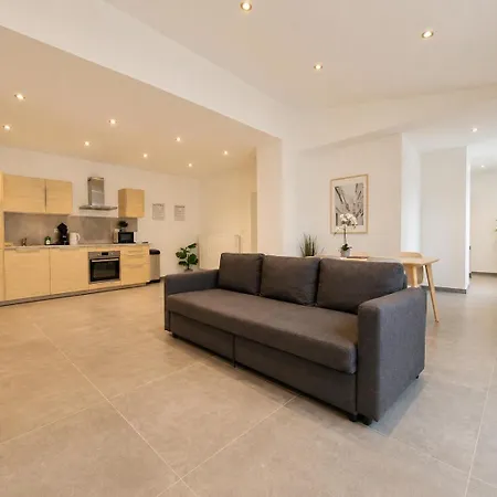 Appart-hotel Leopold Centre Apartment