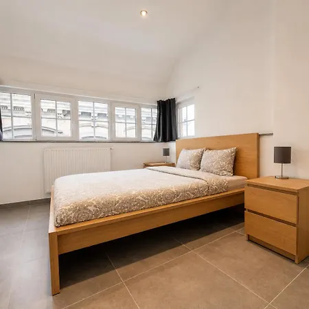 Appart-hotel Leopold Centre Apartment *